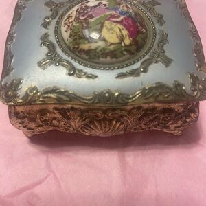 Vintage Ornate Rococo Metal Jewelry/Trinket Box